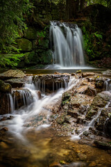 Wodospad w g&oacute;rach Kropelka