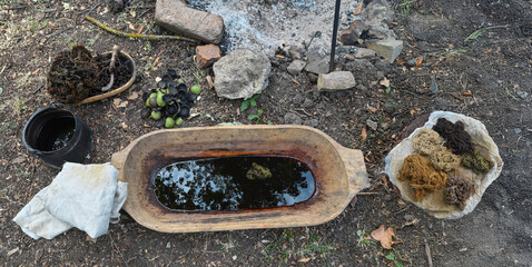 ancient textile dyeing
