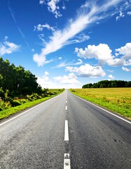 Fototapeta premium Open road under a vibrant sky