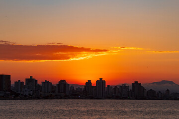 Obraz premium bairro estreito de Florianopolis no pôr-do-sol Florianópolis Santa Catarina Brasil
