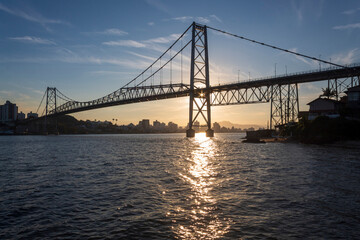 Florianopolis e a ponte Hercílio Luz no pôr-do-sol Florianópolis Santa Catarina Brasil