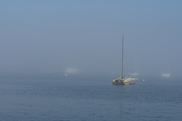 Obraz premium A serene and atmospheric series capturing the mystique of Victoria, British Columbia's marine landscape shrouded in thick coastal fog.