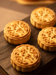 Go home to eat mooncakes during the Mid-Autumn Festival.