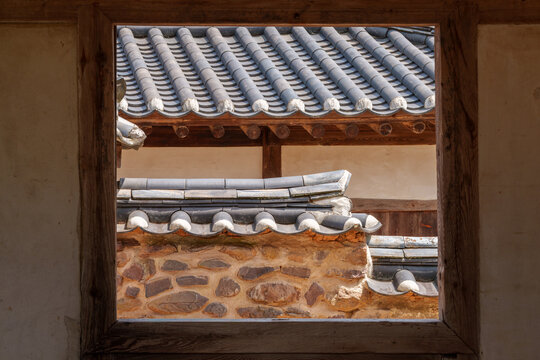 A view of Byeongsan Seowon, a UNESCO World Heritage site located in Andong, Korea.