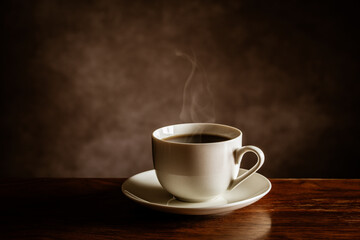 テーブルの上のホットコーヒー