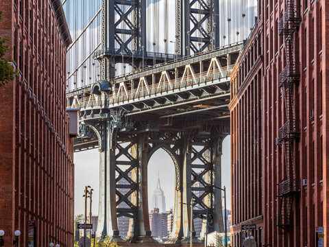 Manhattan bridge,  New York city, USA