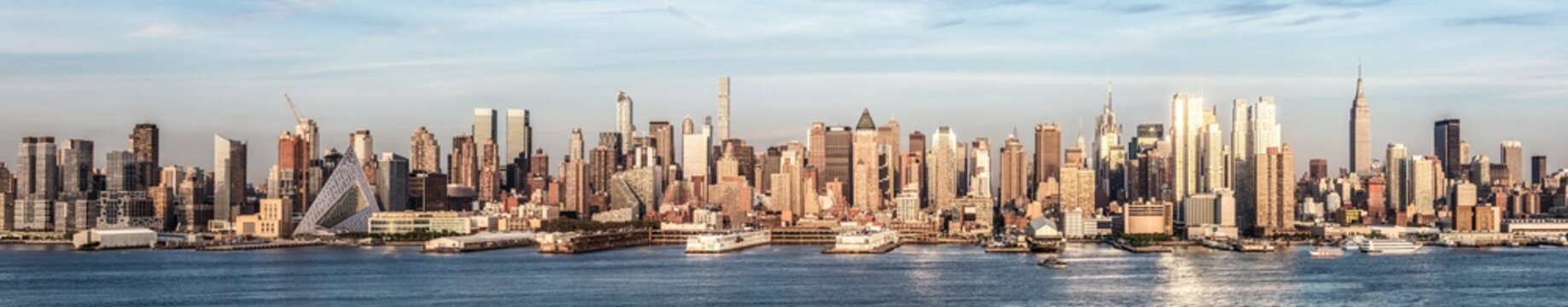 Wide panoramic of midtown Manhattan skyline, New York city
