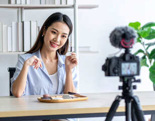 influencer, social media, cosmetics, beauty, blogging, makeup, people, horizontal, internet, lifestyle, content, creator, follower, engagement, reach, skincare, tutorial, foundation, concealer, algori