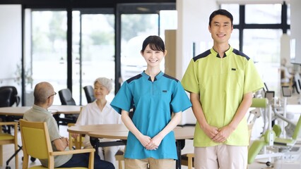 介護施設で働くアジア人介護福祉士