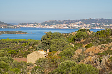 Scorcio isola La Maddalena fotografato da Caprera