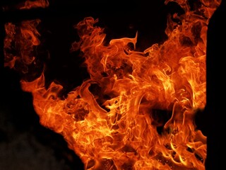 Flame, fire, building fire, intensity of fire inside a room, room for fire training for firefighters, damage caused by fire.