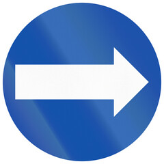 Historic road sign in Finland - Turn right (1957-1957)