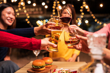 Celebrate whisky at an intimate party at a camping restaurant. A group celebration.	