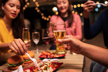 Celebrate whisky at an intimate party at a camping restaurant. A group celebration.	