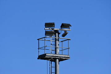 Holofotes de ilumina&ccedil;&atilde;o de estadio de futebol