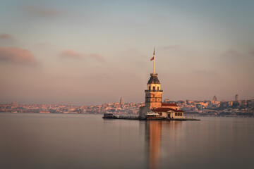 Fototapeta premium Long Exposure view of the Maiden's Tower in Istanbul in the morning light