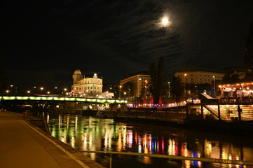 Fototapeta premium night view of Vienna