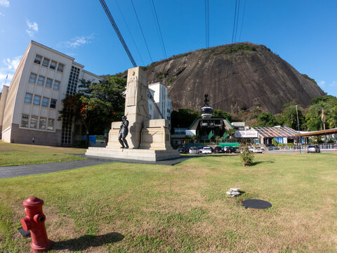 Rio de Janeiro, Brazil, March 18, 2025: The Sugar Loaf Cable Car Park and the Monumento aos Mortos na Intentona Comunista, a memorial in Urca, honoring the heroes of Brazil's political history.
