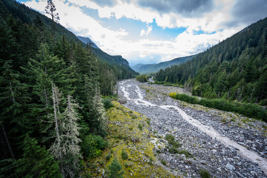 Mount Rainier Nisqually Valley River during the Niqually Valley Vista hike in the fall of 2025