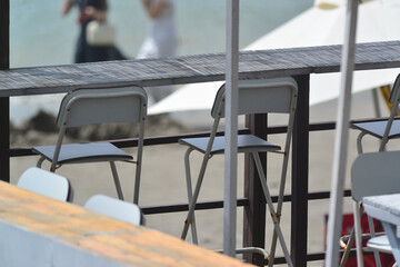 逗子葉山海岸、浜辺の海が見えるビーチの椅子