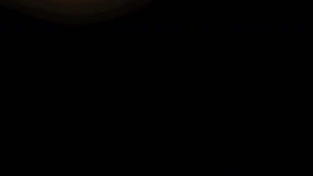 Light Leak Transition Video 4K glowing cinematic frames dengan overlays, noise strips, retro textures, bokeh visuals, dan lens flare.