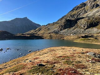Lake Culuonnas, Guglia Lake or Julier Lake, Canton of Grisons, Switzerland - Lej da las Culuonnas or Lej dal Güglia (Lej dal Gueglia oder Juliersee), Julierpass - Schweiz