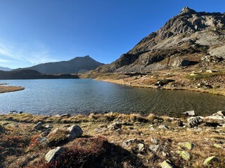 Lake Culuonnas, Guglia Lake or Julier Lake, Canton of Grisons, Switzerland - Lej da las Culuonnas or Lej dal Güglia (Lej dal Gueglia oder Juliersee), Julierpass - Schweiz