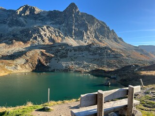 Lake Culuonnas, Guglia Lake or Julier Lake, Canton of Grisons, Switzerland - Lej da las Culuonnas or Lej dal Güglia (Lej dal Gueglia oder Juliersee), Julierpass - Schweiz