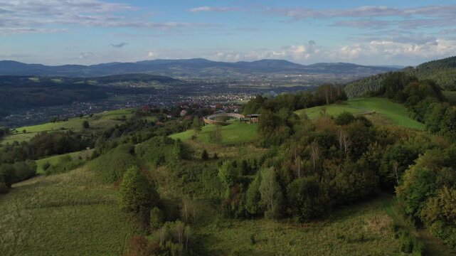 Dolina Popradu, Barcice, Wieża ślimak 