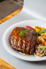 lamb chops with vegetables