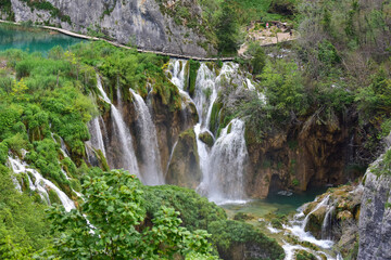 Fototapeta premium Waterfalls in Plitvice lakes national park, Croatia