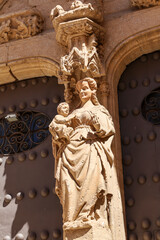 Obraz premium Architectural details of the entrance of Santa Maria del Salvador church in Chinchilla de Montearagon town