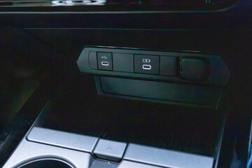 プリウス　充電用USB端子Type-C