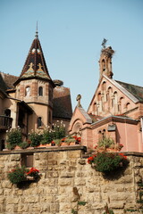 Eglise Saints Pierre et Paul dans le village de Eguisheim en Alsace - Haut-Rhin - France - Europe