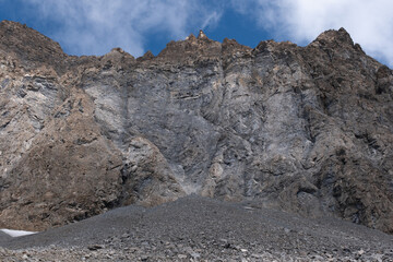 Natural variety found in an Alpine valley. Europe.
They were mainly taken in the Gran Paradiso valley, Italy. They were taken during a 7-day hike. From 1800 to 3100 meters altitude. 