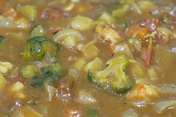 Curry with shrimp and vegetables