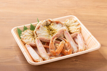 ［北海道産］ボイル　ズワイガニ（小さめ）