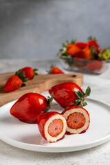 Strawberry of Love. Dessert made with strawberrie, white brigadeiro, and crunchy caramel.