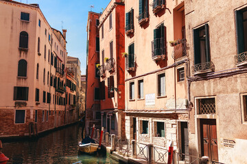 Venice, August 2025 – iconic views of St. Mark’s Basilica, Rialto Bridge, Grand Canal, Venetian nights, gondolas, and Carnival masks. Timeless beauty and culture in every shot.