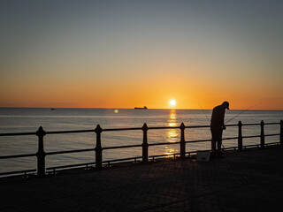 Fototapeta premium Roker Pier in Sunderland at sunrise 