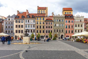 Warszawa, Stare Miasto, zabytkowa zabudowa stolicy Polski © hunter76