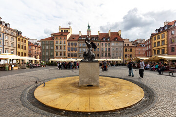 Warszawa, Stare Miasto, zabytkowa zabudowa stolicy Polski © hunter76
