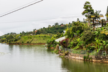 Fototapeta premium El Penol (Antioquia), Colombia, 08.16.2025: view of the artificial lake that submerged the old village in the 70s.