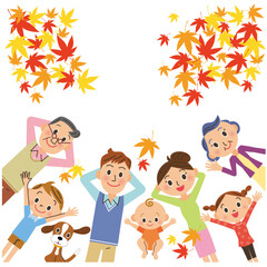 秋の紅葉を下から眺める仲良し三世代家族