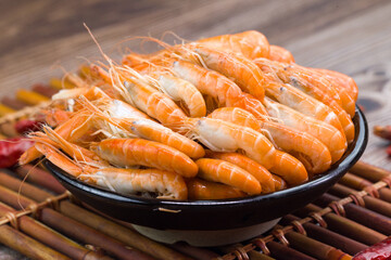 Neatly Arranged Prawns In Black Bowl