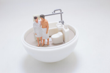 Miniature Couple In Bath Tub Scene With Shower Arm