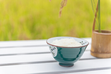 秋の田んぼと新米