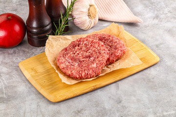 Raw round beef cutlet minced meat