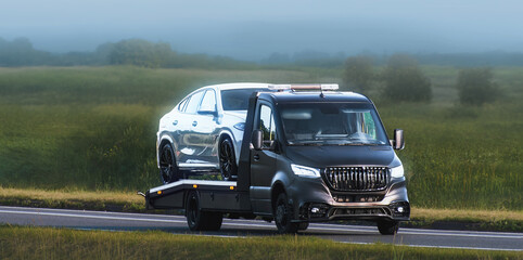 Yellow tow truck offers roadside assistance © AlexGo