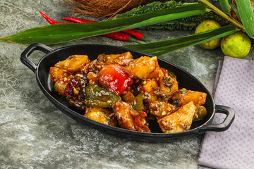 Potato with bell pepper and gravy